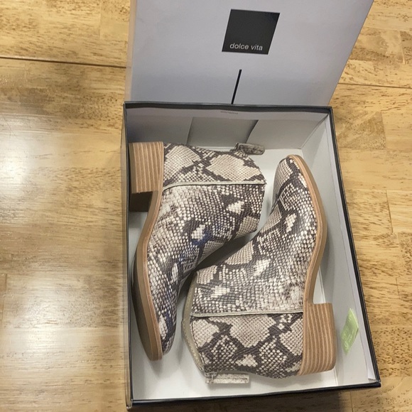 Dolce Vita Tavin snake print Stella bootie - Picture 3 of 11
